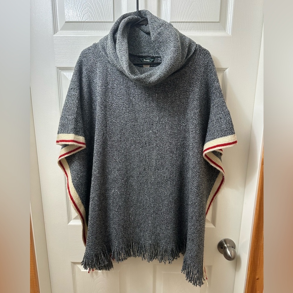 Roots Cabin Poncho